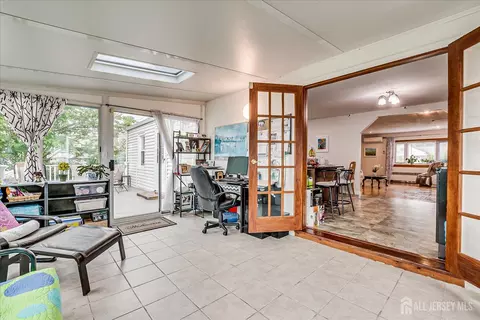 Exterior - 84 Prospect Ave, Edison, NJ 08817 photo 5 of 11