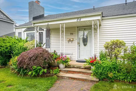 Exterior - 84 Prospect Ave, Edison, NJ 08817 photo 3 of 11