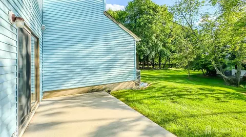 Exterior - 1204 Maplecrest Rd, Edison, NJ 08820 photo 3 of 4