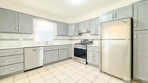 Entry Way - 1204 Maplecrest Rd, Edison, NJ 08820 photo 2 of 2