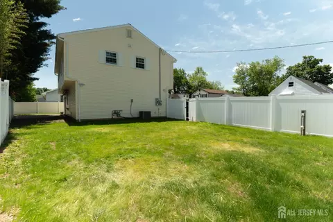 Exterior - 128 Jay St, Middlesex, NJ 08846 photo 3 of 3