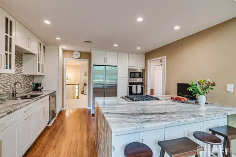 Kitchen - 9 NW Fielding Pl, Edison, NJ 08820 photo 1 of 6