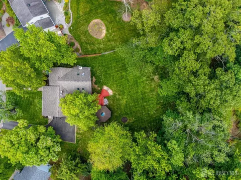 View/Area - 9 NW Fielding Pl, Edison, NJ 08820 photo 4 of 6