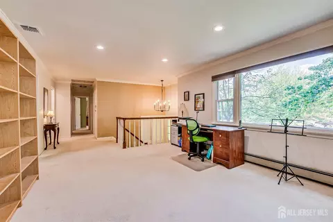 Entry Way - 9 NW Fielding Pl, Edison, NJ 08820 photo 3 of 5