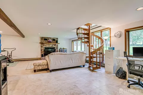Living - 9 NW Fielding Pl, Edison, NJ 08820 photo 1 of 1