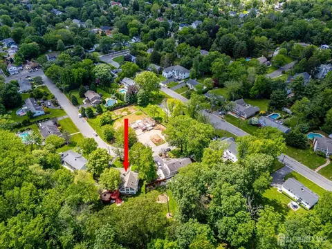 View/Area - 9 NW Fielding Pl, Edison, NJ 08820 photo 3 of 6