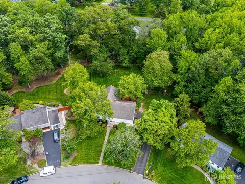 View/Area - 9 NW Fielding Pl, Edison, NJ 08820 photo 1 of 6