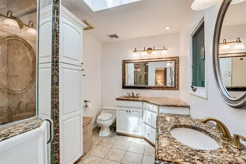 Bath - 9 NW Fielding Pl, Edison, NJ 08820 photo 2 of 5