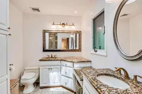Bath - 9 NW Fielding Pl, Edison, NJ 08820 photo 3 of 5