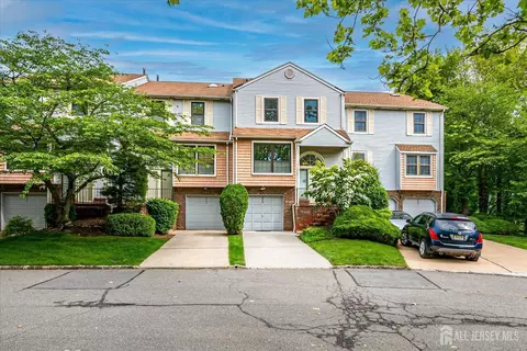 3805 Spring Brook Dr, Edison, NJ 08820 photo 1
