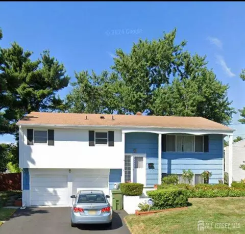 9 Back Dr, Edison, NJ 08817 photo 1