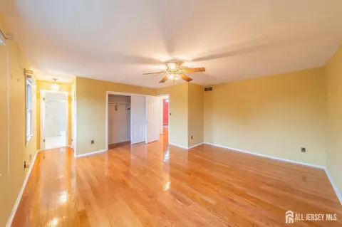 Other - 289 Old Rd, Sewaren, NJ 07077 photo 4 of 10