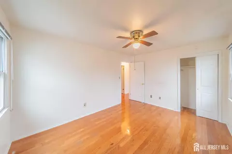Bedroom - 289 Old Rd, Sewaren, NJ 07077 photo 4 of 4