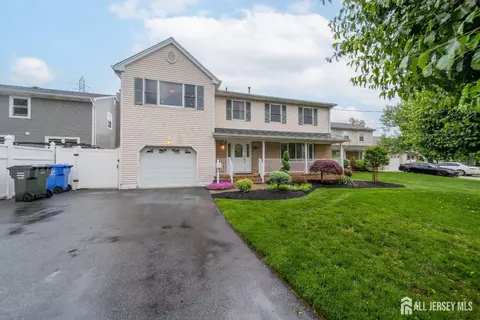 Exterior - 289 Old Rd, Sewaren, NJ 07077 photo 1 of 4
