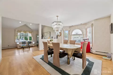 6 Allison Ct, Edison, NJ 08820 photo 14
