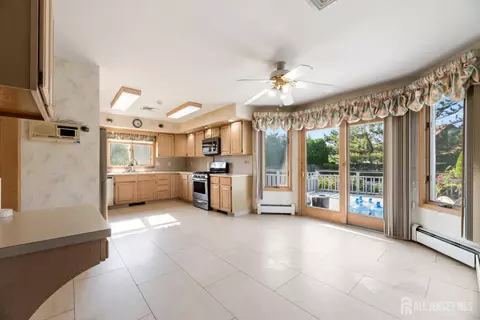 6 Allison Ct, Edison, NJ 08820 photo 12