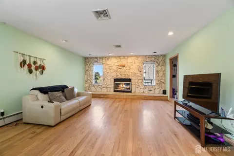 6 Allison Ct, Edison, NJ 08820 photo 24