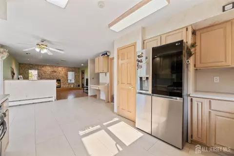 6 Allison Ct, Edison, NJ 08820 photo 11