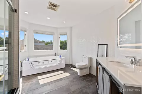 6 Allison Ct, Edison, NJ 08820 photo 16