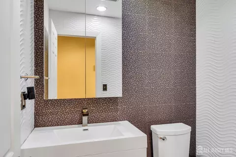 152 Redpine Loop, Old Bridge, NJ 08857 photo 12