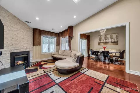152 Redpine Loop, Old Bridge, NJ 08857 photo 5