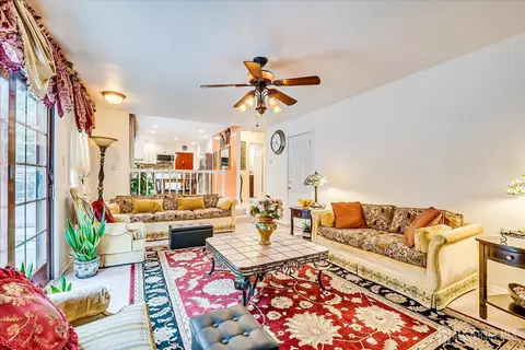 10 Dellview Dr, Edison, NJ 08820 photo 23