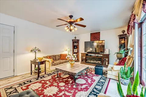 10 Dellview Dr, Edison, NJ 08820 photo 21