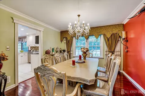 10 Dellview Dr, Edison, NJ 08820 photo 11