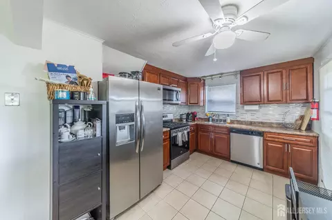 Other - 28 Bailey Pl, Sewaren, NJ 07077 photo 3 of 11