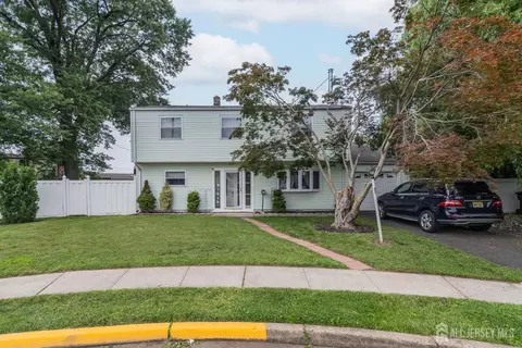 Exterior - 28 Bailey Pl, Sewaren, NJ 07077 photo 1 of 5