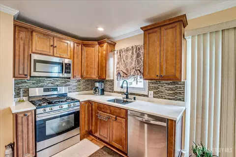 6 Dundar Rd, Edison, NJ 08817 photo 11