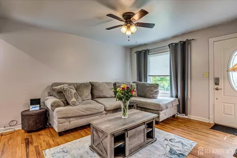 6 Dundar Rd, Edison, NJ 08817 photo 7