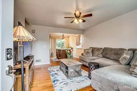 6 Dundar Rd, Edison, NJ 08817 photo 5