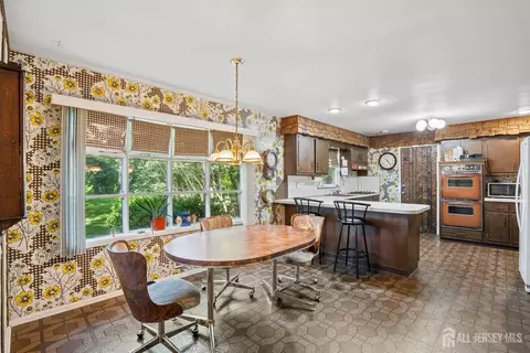 Kitchen - 2 Christopher Ct, Edison, NJ 08820 photo 1 of 4