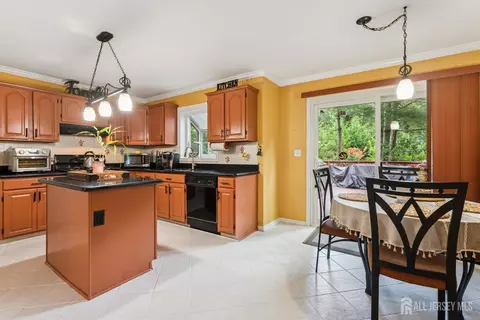 66 Spring Hill Rd, Matawan, NJ 07747 photo 5
