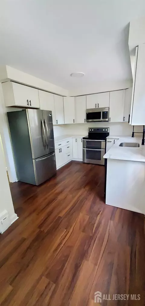 308 Codrington Pl, Bound Brook, NJ 08805 photo 4