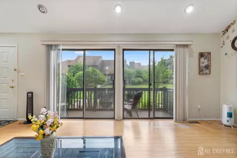 348 Westgate Dr, Edison, NJ 08820 photo 14