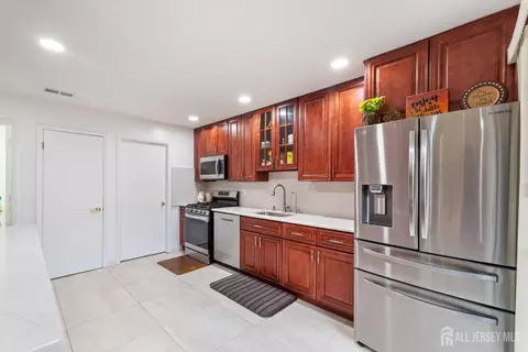 348 Westgate Dr, Edison, NJ 08820 photo 19