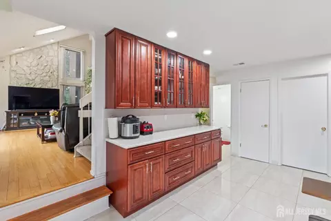 348 Westgate Dr, Edison, NJ 08820 photo 22