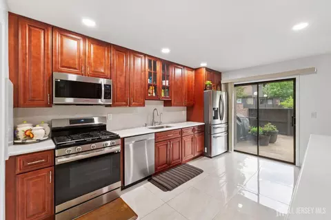 348 Westgate Dr, Edison, NJ 08820 photo 20