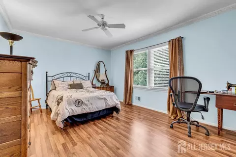 19 Bartlett Ct, Matawan, NJ 07747 photo 24