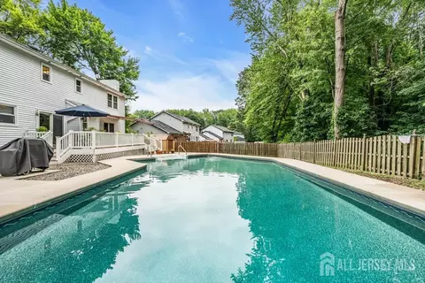 19 Bartlett Ct, Matawan, NJ 07747 photo 35