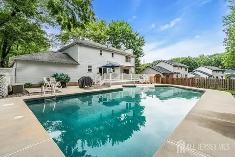 19 Bartlett Ct, Matawan, NJ 07747 photo 34
