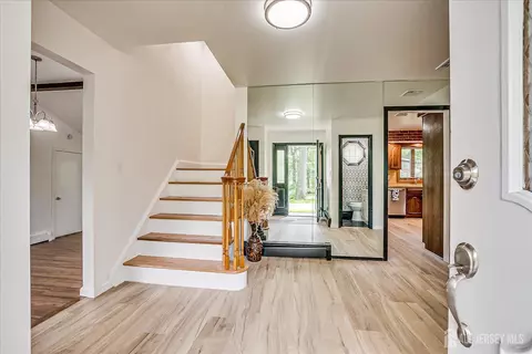 40 Montclair Ave, Edison, NJ 08820 photo 10
