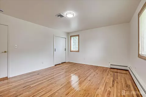 40 Montclair Ave, Edison, NJ 08820 photo 33