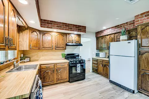40 Montclair Ave, Edison, NJ 08820 photo 22
