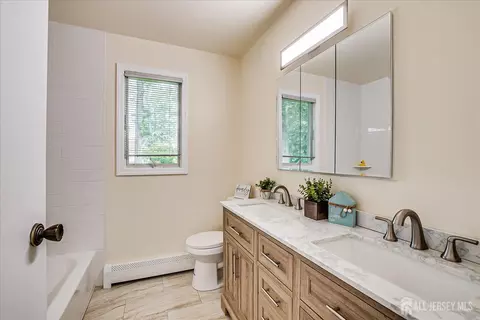 40 Montclair Ave, Edison, NJ 08820 photo 41