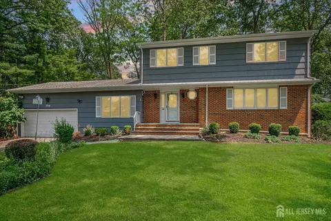 40 Montclair Ave, Edison, NJ 08820 photo 1