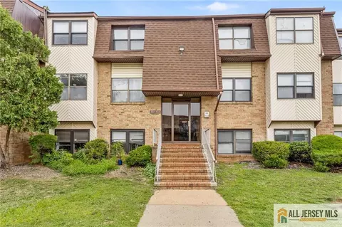 1935 Raspberry Ct, Edison, NJ 08817 photo 1
