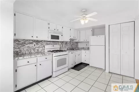 1935 Raspberry Ct, Edison, NJ 08817 photo 13